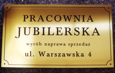 szyldy aluminiowe grawerowane nr 9 Szyld grawerowany - aluminium anodowane zoty bysk